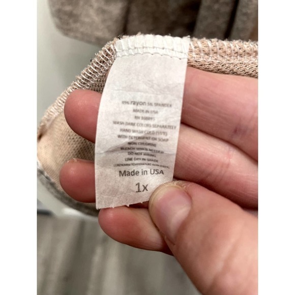 Hybrid & Company Cardigan Cream Color size 1X - Picture 5 of 7